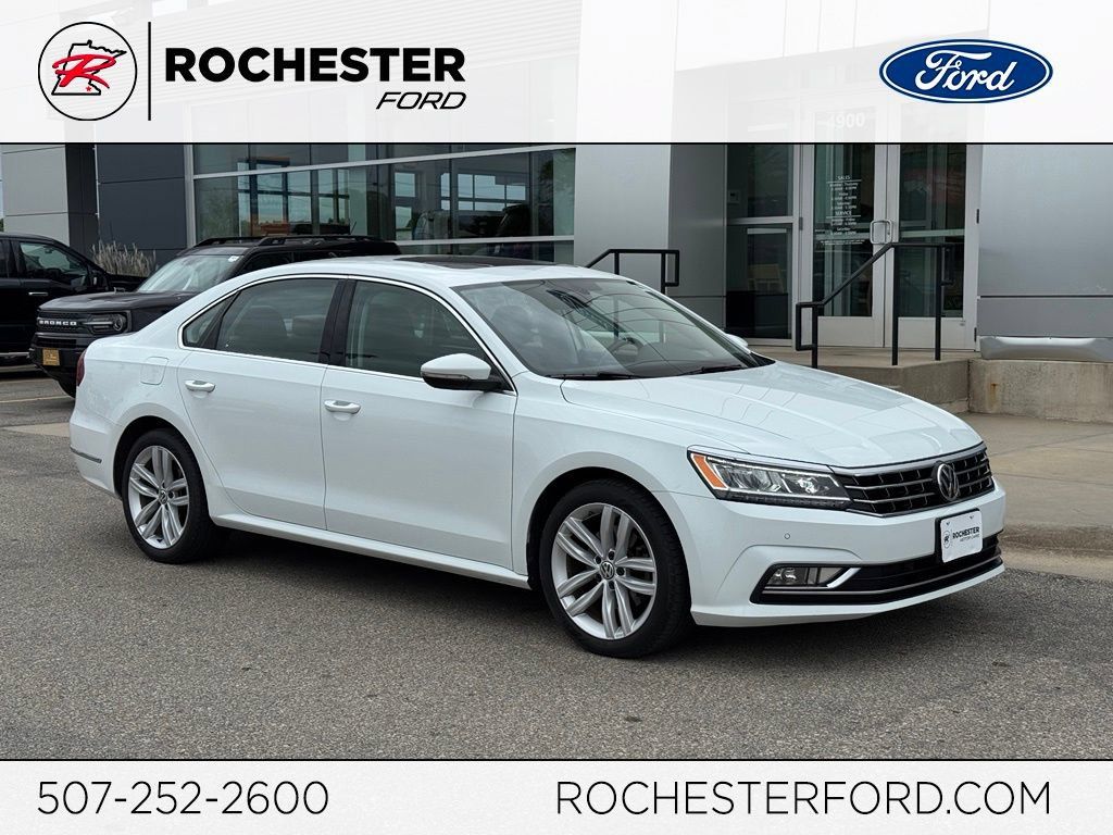 Used 2018 Volkswagen Passat 2.0T SE FWD image 1