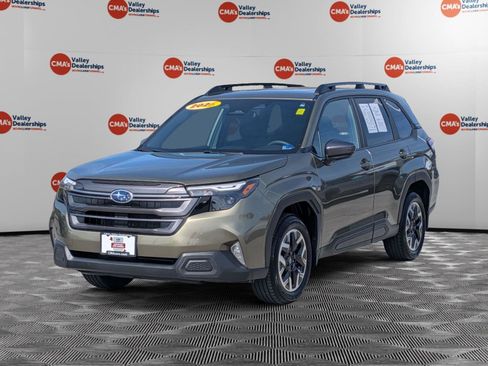 Used 2026 Subaru Forester Premium AWD/4WD image 1
