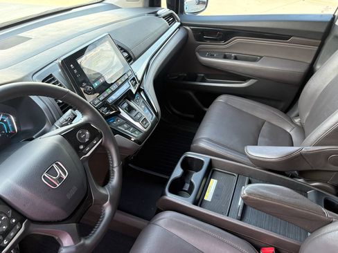 Used 2020 Honda Odyssey Elite image 17