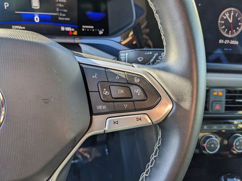 Certified 2023 Volkswagen Taos SE w/ Panoramic Sunroof Package image 29