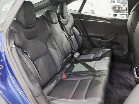 Used 2021 Tesla Model S Plaid image 33