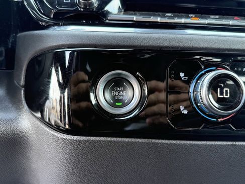 Used 2024 GMC Sierra 1500 Elevation image 20