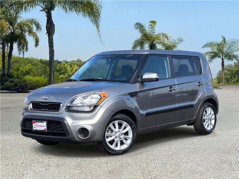 Used 2013 Kia Soul + image 1