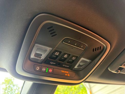 Used 2023 Chevrolet Traverse Premier w/ LPO, Floor Liner Package FWD image 31