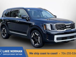 Used 2025 Kia Telluride S FWD video 1