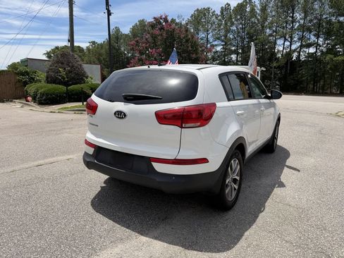 Used 2016 Kia Sportage LX FWD image 5