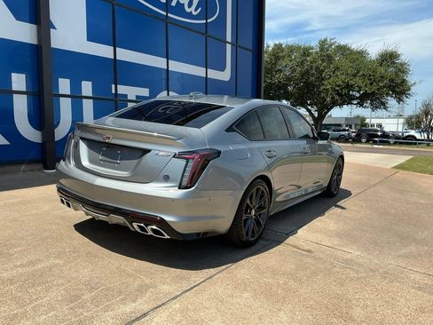 Used 2025 Cadillac CT5 V w/ Technology Package RWD image 8