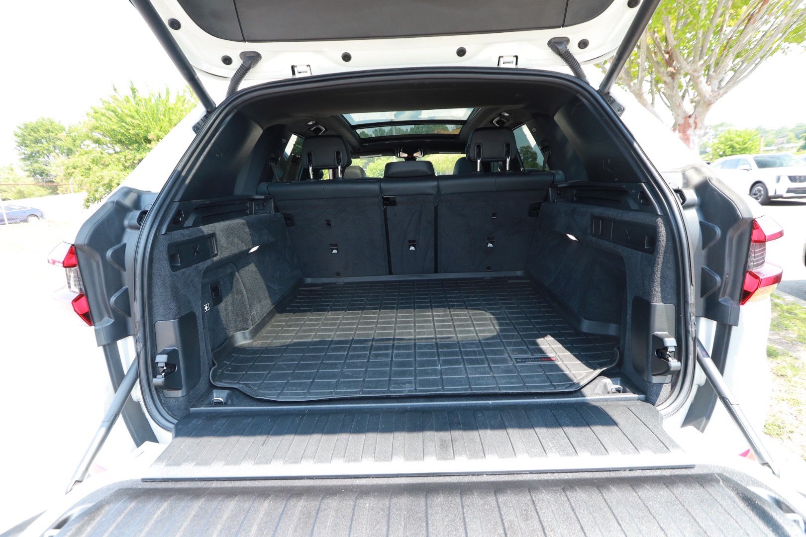 Used 2022 BMW X5 xDrive40i w/ Premium Package AWD/4WD image 26