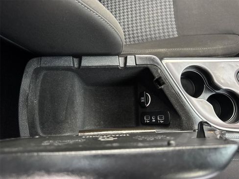 Used 2020 Dodge Challenger GT image 18