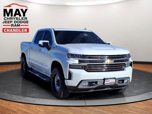 Used 2022 Chevrolet Silverado 1500 High Country w/ Technology Package AWD/4WD image 16