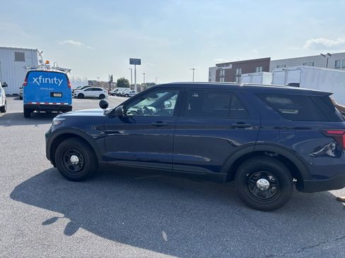 New 2025 Ford Explorer 4WD Police Interceptor image 2