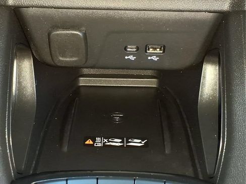 Used 2025 Chevrolet TrailBlazer LT w/ Convenience Package FWD image 21
