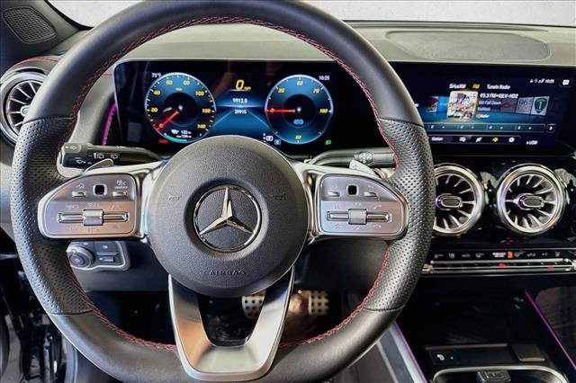 Used 2023 Mercedes-Benz EQB 300 4MATIC image 11