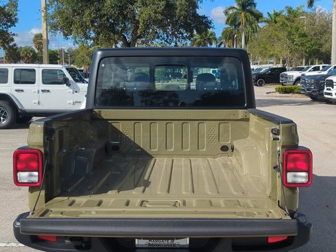 New 2026 Jeep Gladiator Sport image 15