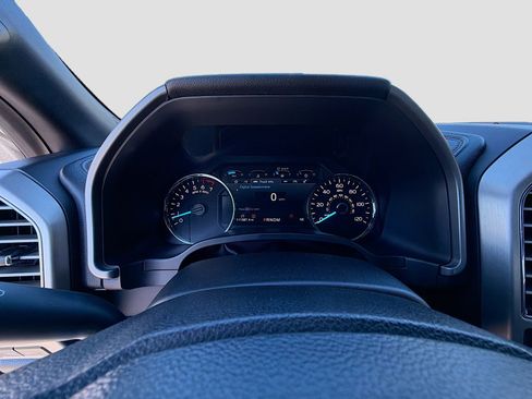 Used 2019 Ford F150 Platinum image 38