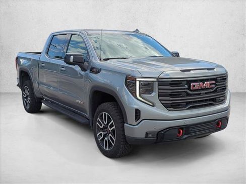 Used 2024 GMC Sierra 1500 AT4 w/ Technology Package AWD/4WD image 3