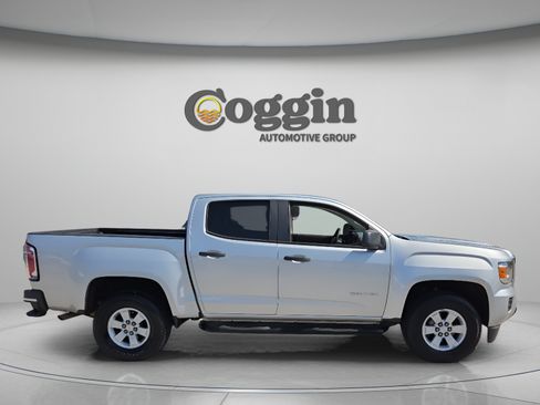 Certified 2020 GMC Canyon 2WD Crew Cab w/ Convenience Package image 6