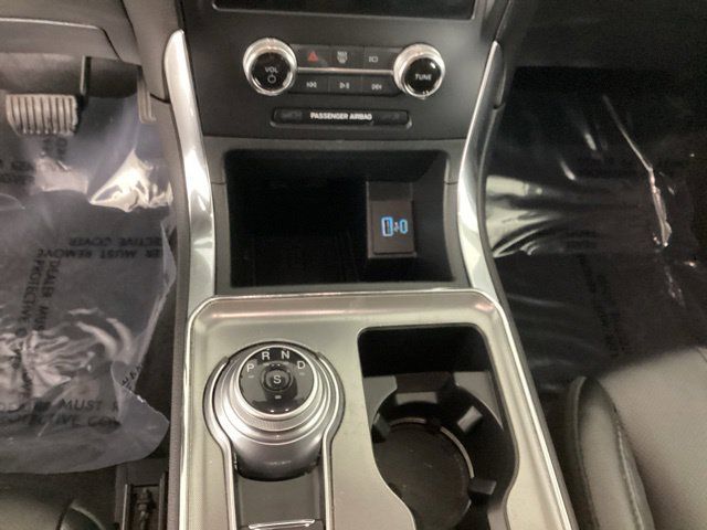 Used 2024 Ford Edge Titanium w/ Equipment Group 301A AWD/4WD image 19