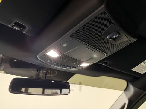 Used 2018 Ford F150 XLT w/ Equipment Group 302A Luxury image 8