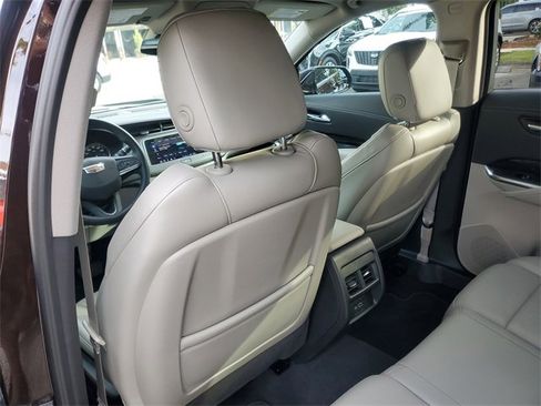 Certified 2021 Cadillac XT4 Premium Luxury image 12