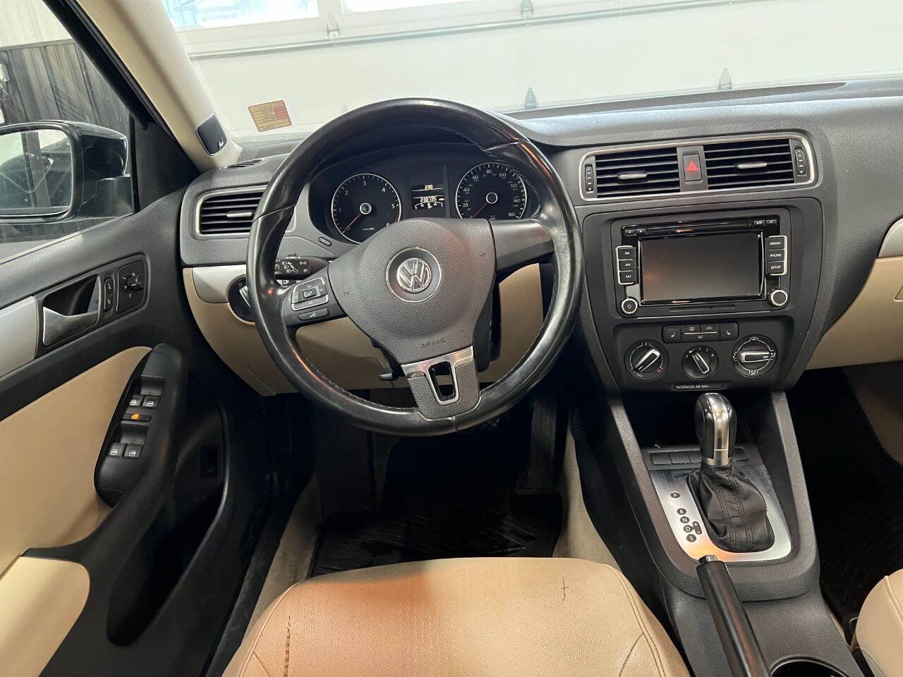 Used 2012 Volkswagen Jetta TDI FWD image 8