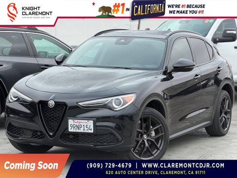 Used 2021 Alfa Romeo Stelvio Sprint w/ Nero Edizione RWD image 1