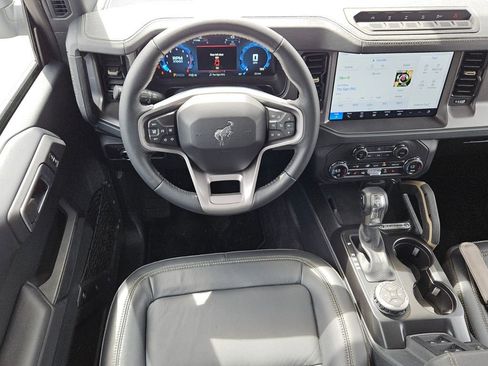 Used 2025 Ford Bronco Badlands AWD/4WD image 12
