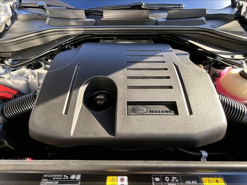 New 2026 Land Rover Range Rover Sport SE AWD/4WD image 11
