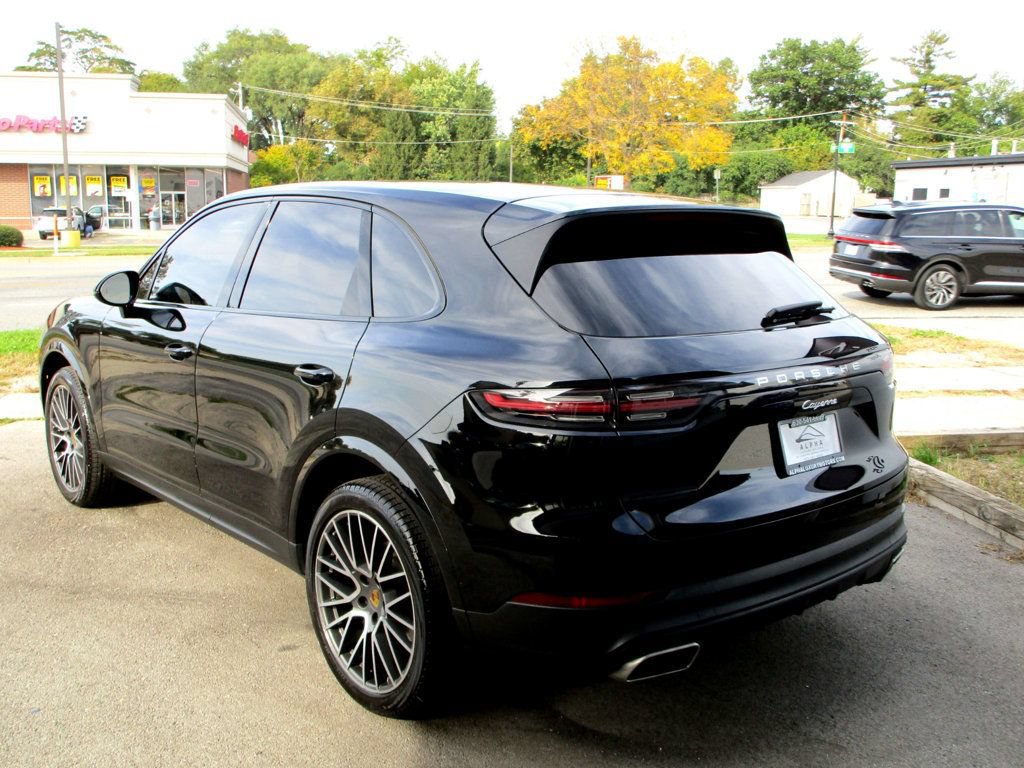 Used 2019 Porsche Cayenne AWD/4WD image 10