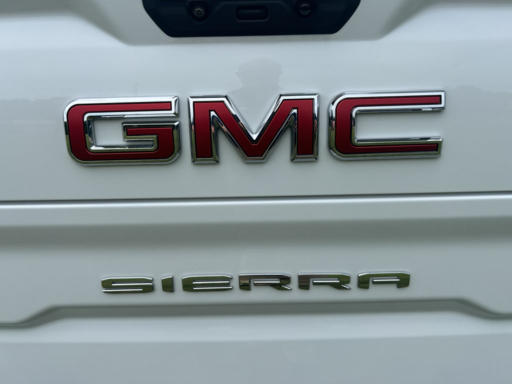 Used 2023 GMC Sierra 1500 AT4X AWD/4WD image 5