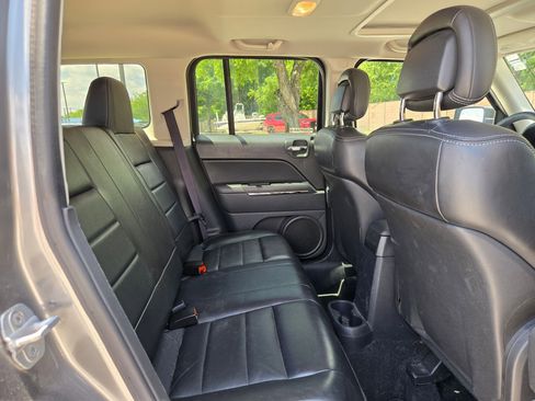 Used 2011 Jeep Patriot Latitude w/ Sun/Sound Group AWD/4WD image 25