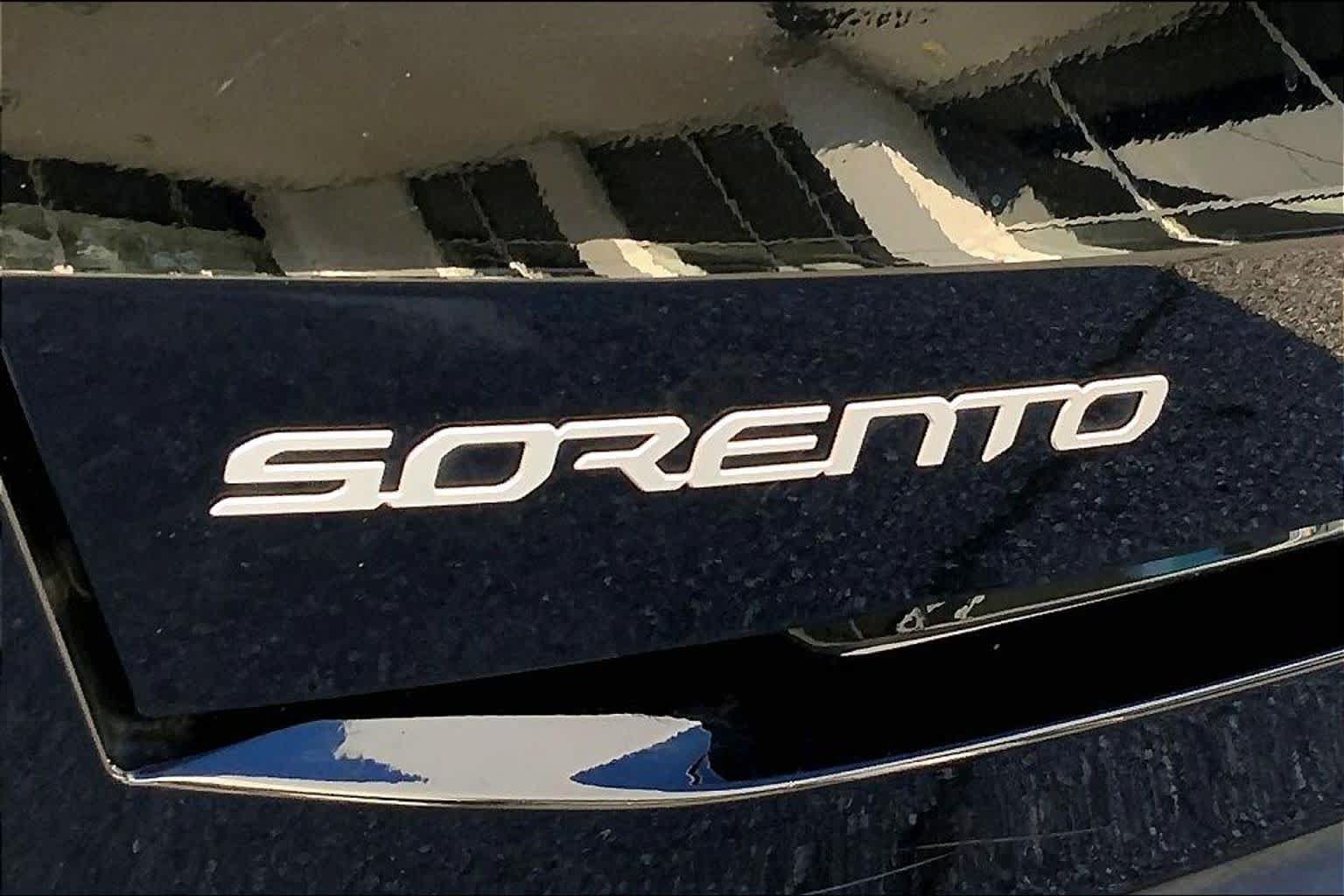 Used 2025 Kia Sorento S w/ Panoramic Sunroof Package FWD image 28