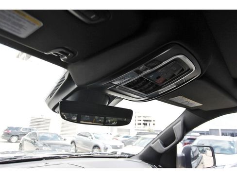 Used 2024 RAM 1500 Limited AWD/4WD image 22