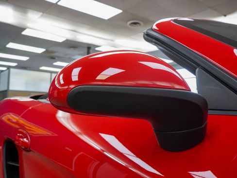 Used 2015 Porsche Boxster S RWD image 31