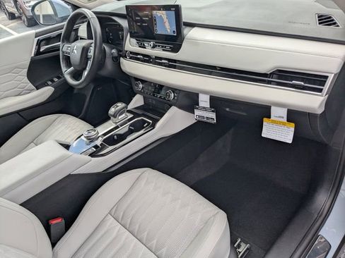 New 2026 Mitsubishi Outlander SEL AWD/4WD image 15