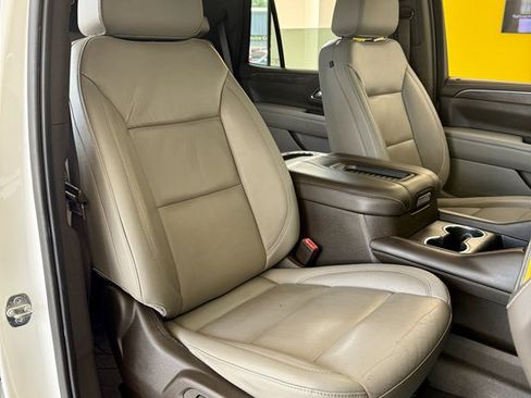 Used 2021 Chevrolet Tahoe LT RWD image 16