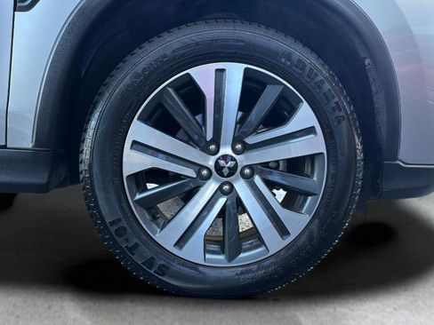 Used 2024 Mitsubishi Outlander Sport ES image 12