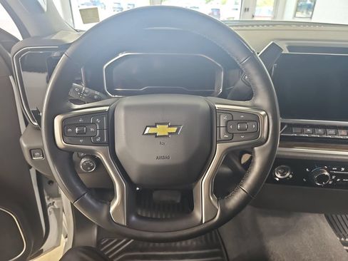 Certified 2024 Chevrolet Silverado 1500 LT AWD/4WD image 22