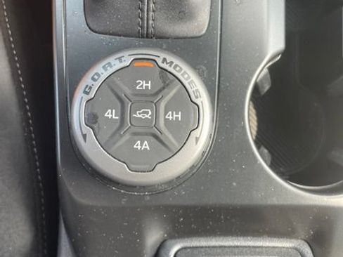 Used 2025 Ford Bronco Badlands AWD/4WD image 45