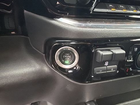 Used 2024 Chevrolet Silverado 1500 LTZ w/ Technology Package image 28