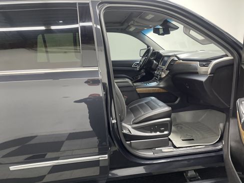 Used 2020 GMC Yukon Denali w/ Denali Ultimate Package image 26