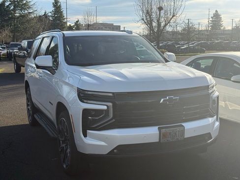 Used 2025 Chevrolet Tahoe RST w/ RST Capability Package image 5