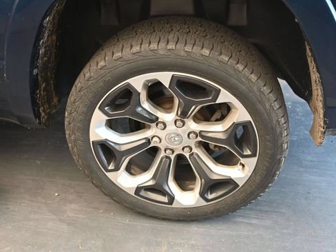 Used 2022 RAM 1500 Limited w/ Body-Colour Bumper Group AWD/4WD image 13