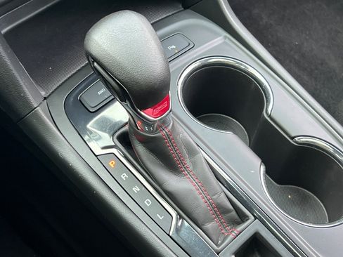 Used 2023 Chevrolet Equinox RS image 22