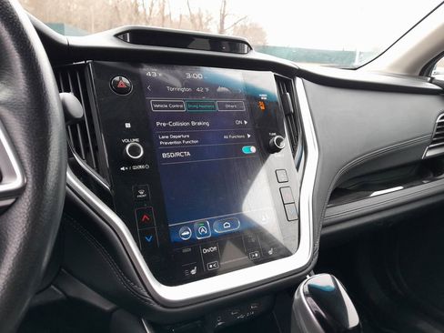 Used 2020 Subaru Outback Limited image 24