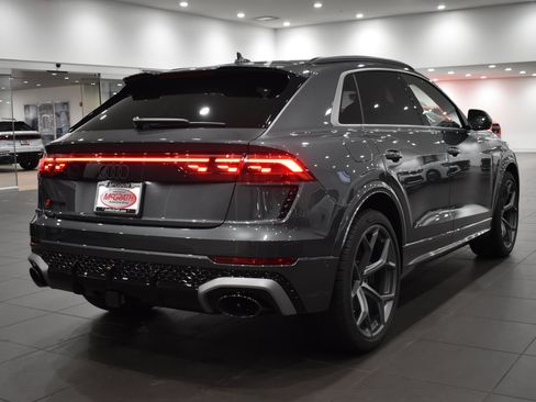 New 2026 Audi RS Q8 performance image 11