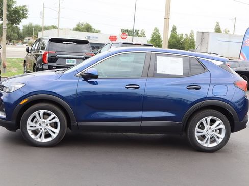 Used 2023 Buick Encore GX Preferred w/ Cold Weather Comfort Package FWD image 6