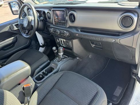 Used 2021 Jeep Wrangler Sport AWD/4WD image 21