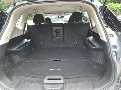Used 2016 Nissan Rogue S AWD/4WD image 9