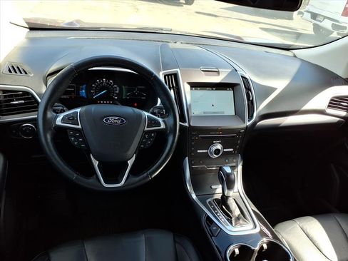 Used 2017 Ford Edge Titanium w/ Equipment Group 301A image 5
